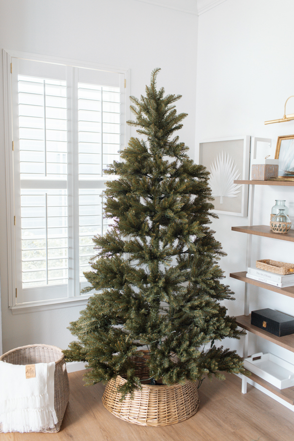 The Perfect Faux Christmas Tree: King of Christmas Yorkshire Fir ...