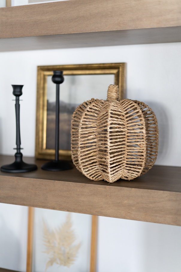 neutral pumpkin decor idea in my living room